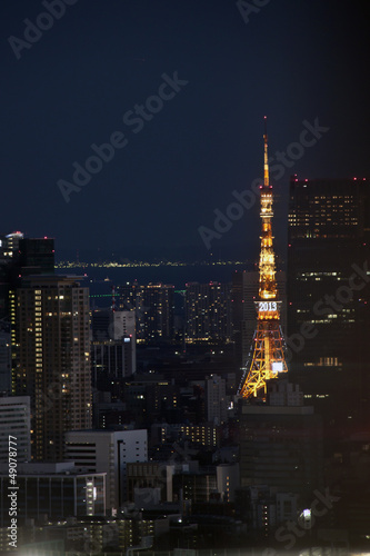 tokyo tower, lights at night