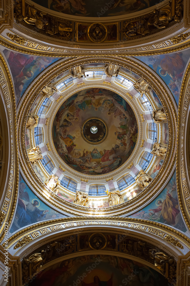 St. Isaac's Cathedral, the ceiling