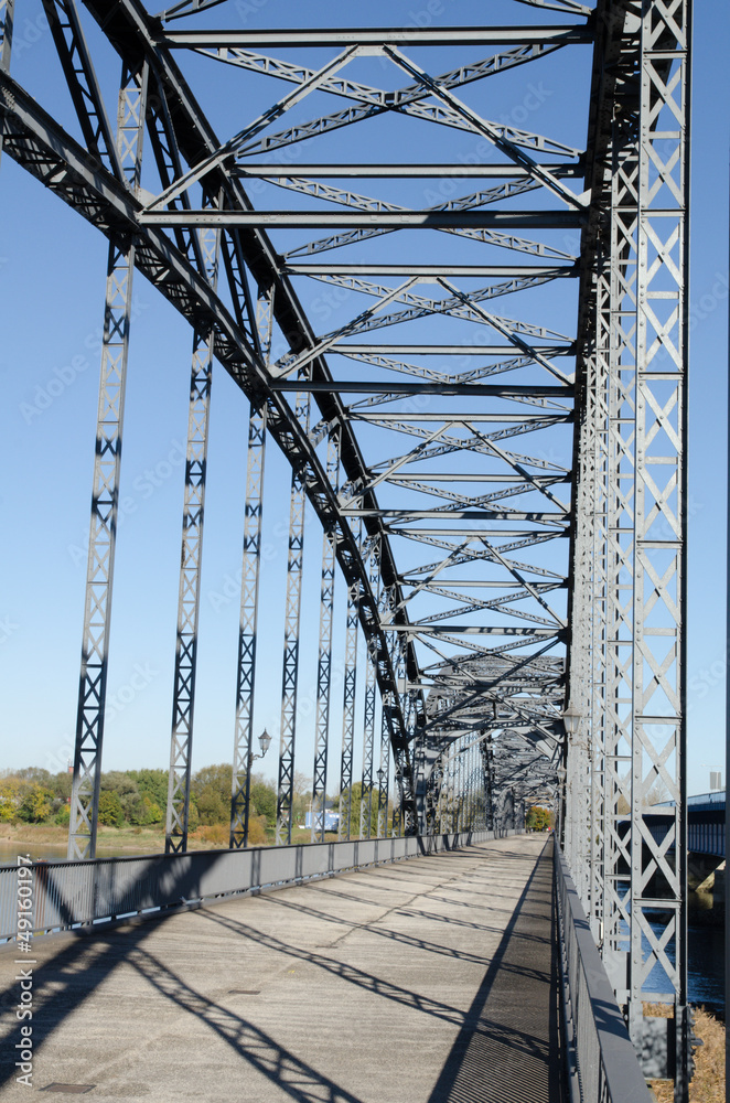 Fototapeta premium Old bridge of harburg to hamburg on the Elbe