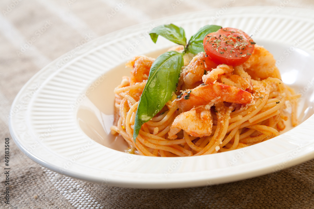 Pasta with shrimps and tomato sauce