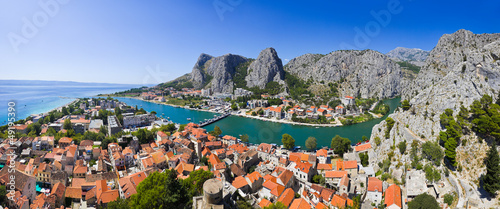Fototapeta Naklejka Na Ścianę i Meble -  Panorama of town Omis in Croatia