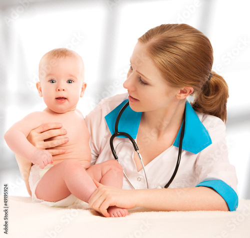 Pediatrician doctor and patient - small child