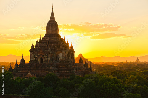 Shwezigon Paya, Bagan, Myanmar. © Luciano Mortula-LGM