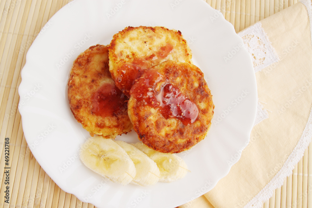 pancakes with raspberry jam pancakes with raspberry jam
