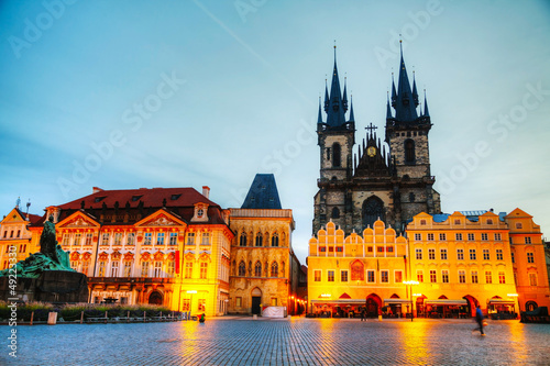 Obraz na płótnie Church of Our Lady before Tyn in Prague at sunrise w salonie