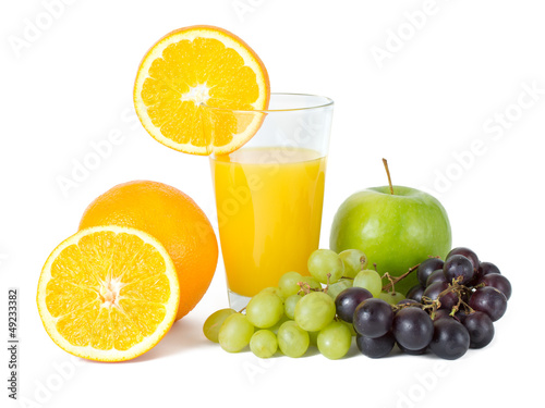 Orangensaft mit Obst