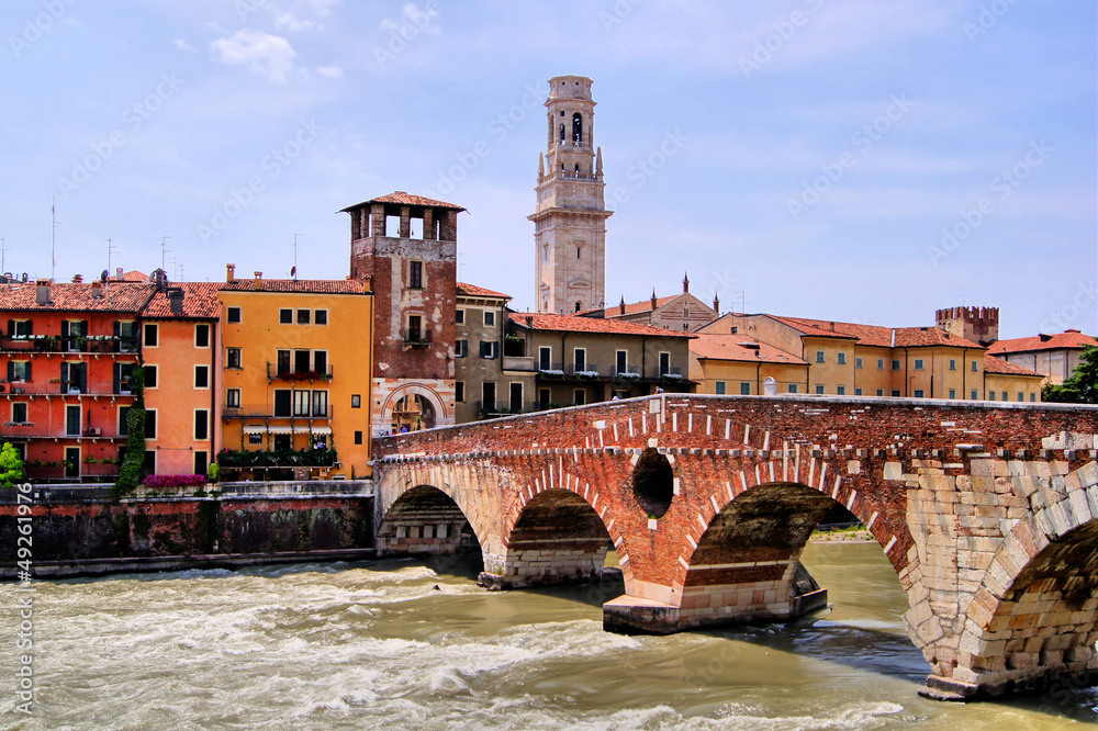 Ancient Roman bridge in Verona, Ponte di Pietra