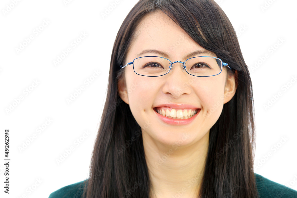 メガネをかけた女の子 メガネをかけた女の子