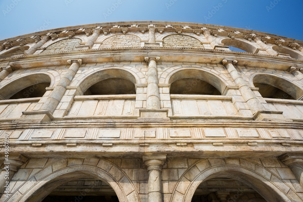 Obraz premium Сopy of the architectural structures of ancient Rome.