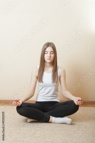 woman do yoga
