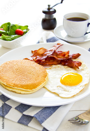 Pancake with Bacon and fried egg