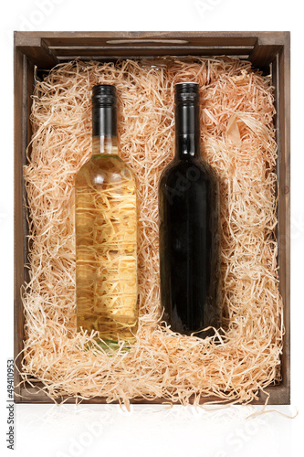 Weinflaschen in der Kiste