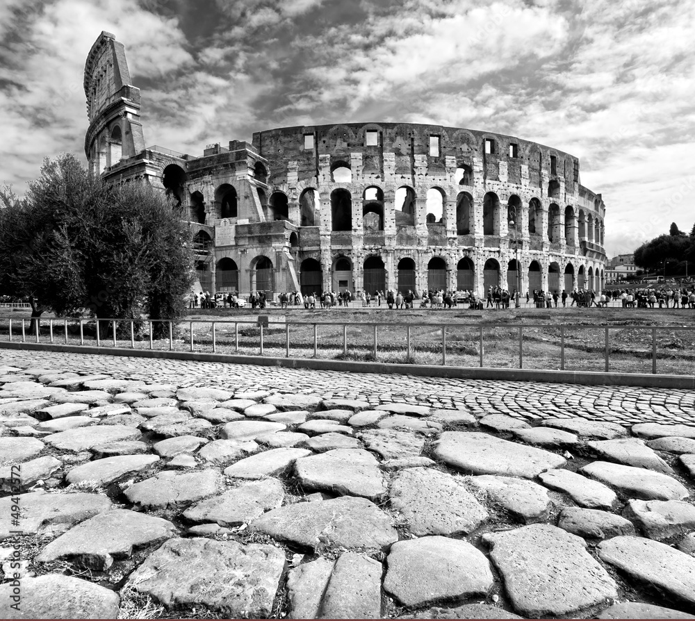 Fototapeta premium Majestatyczne Koloseum, Rzym, Włochy.