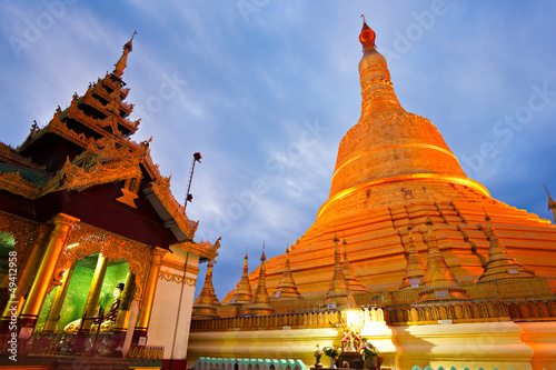 Shwedagon Paya, Yangoon, Myanmar. photo