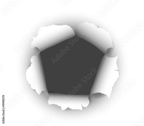 Zerissenes Papier mit Durchbruch