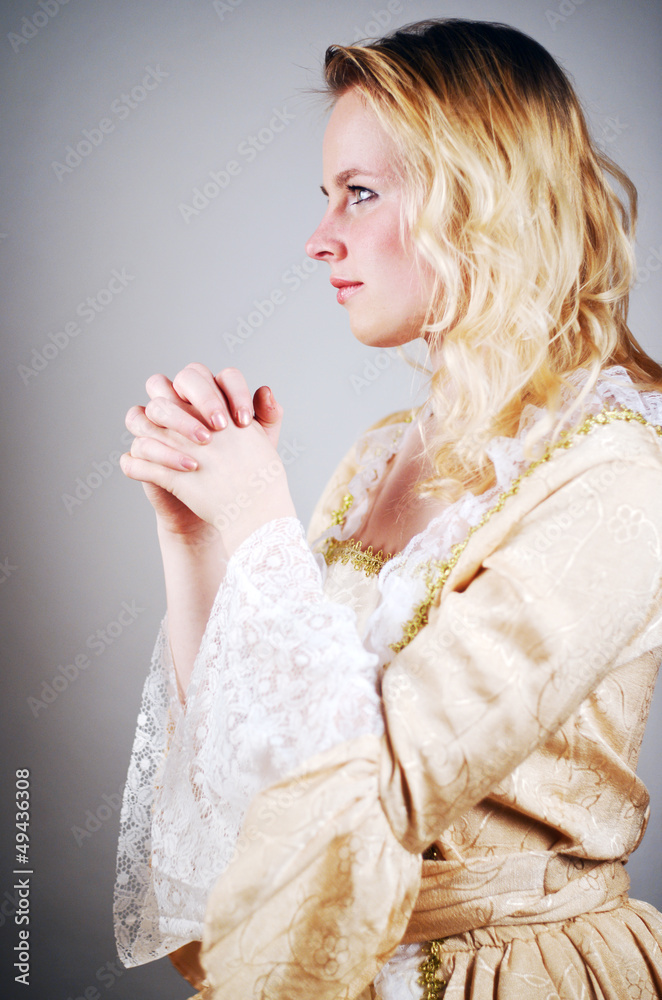 Gebet im Barockkleid Gebet im Barockkleid