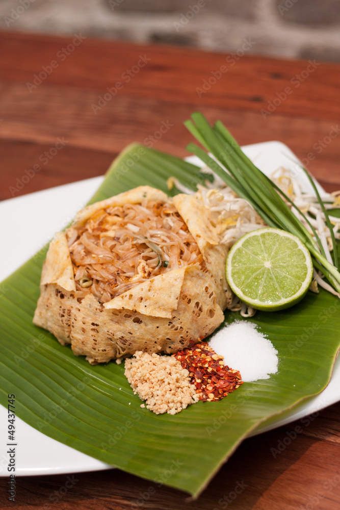 Thai appetizer, Pad Thai with egg net.