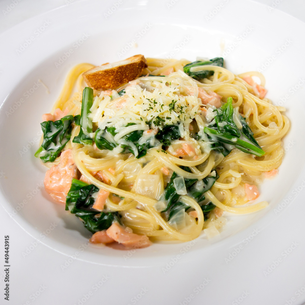 pasta with salmon