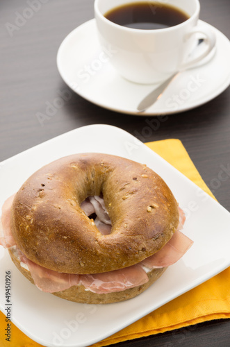 Bagel with uncured ham