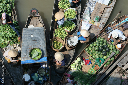 Floating fruit and vegetable market