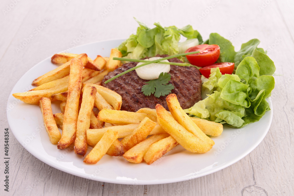 beefsteak with lettuce and fries beefsteak with lettuce and fries