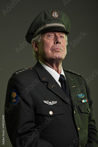Fotografija US military general in uniform. Studio portrait.