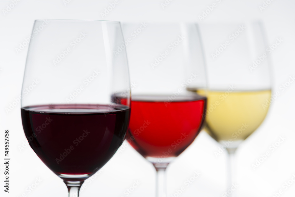 3 wines focus on red