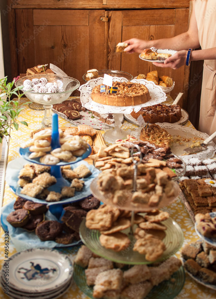 Naklejka premium Cakes in the summer 2