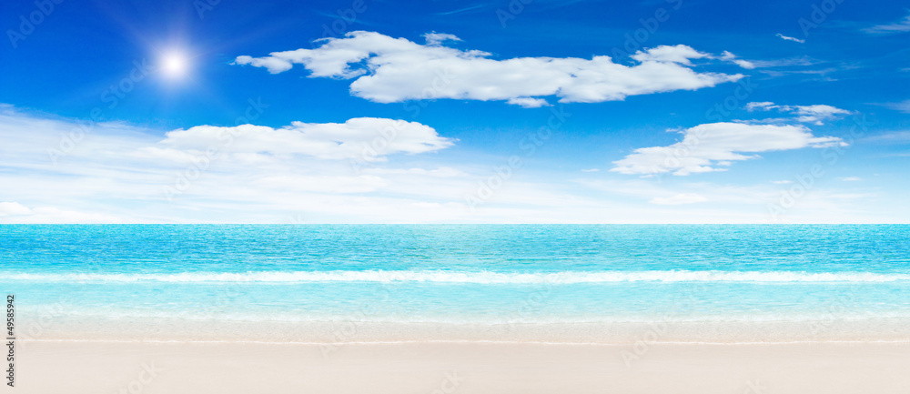 Fototapeta premium Tropical beach and ocean