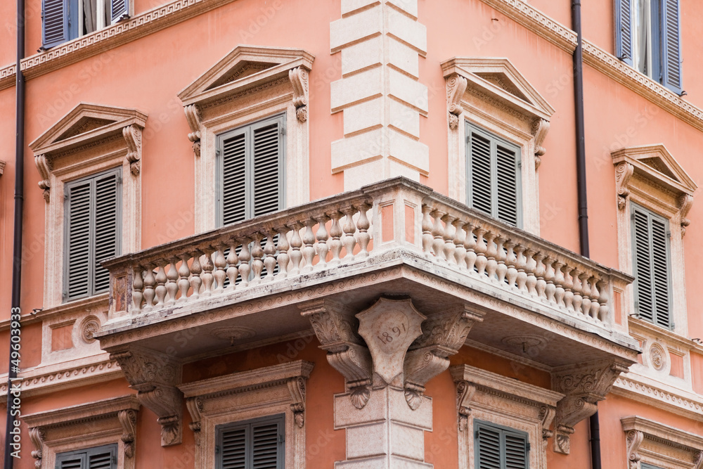 Hausfassade in Rom - Balkon