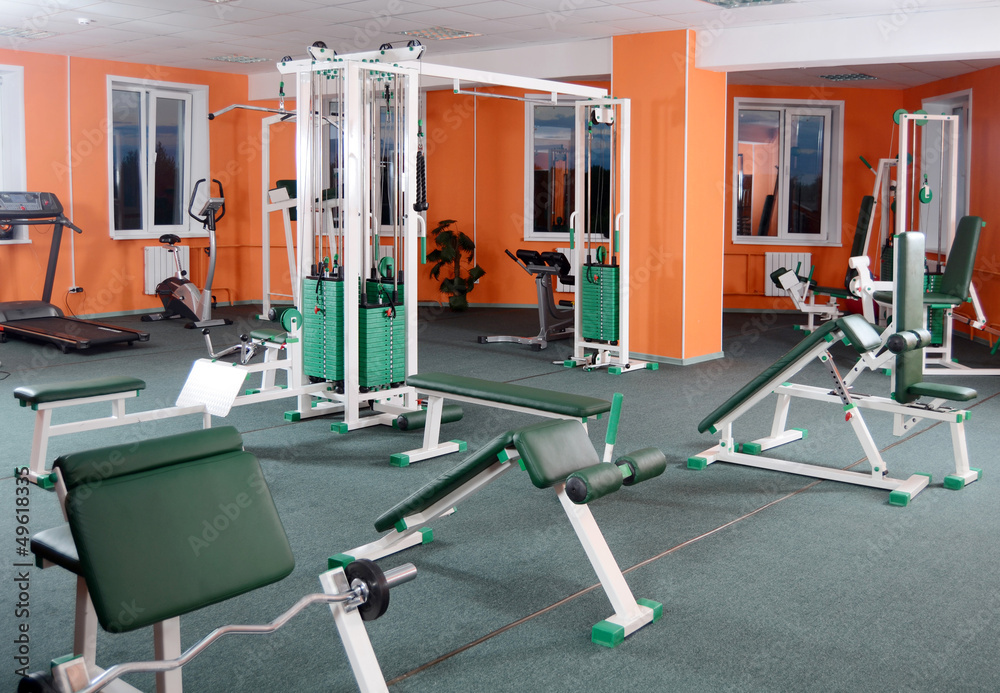 Sports hall with training apparatus