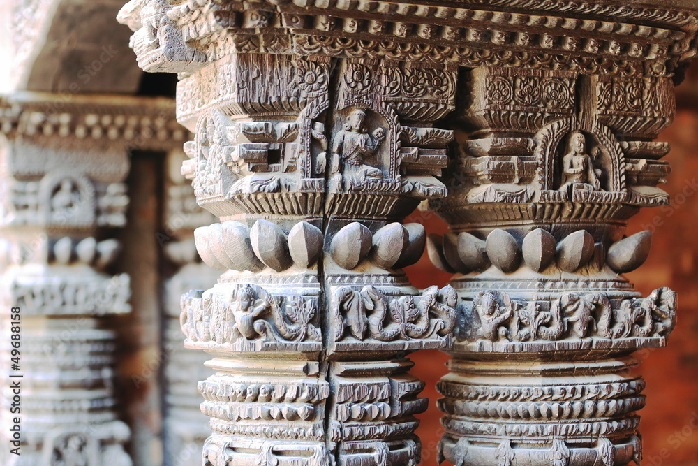 Fototapeta premium Wooden columns in Patan Museum.