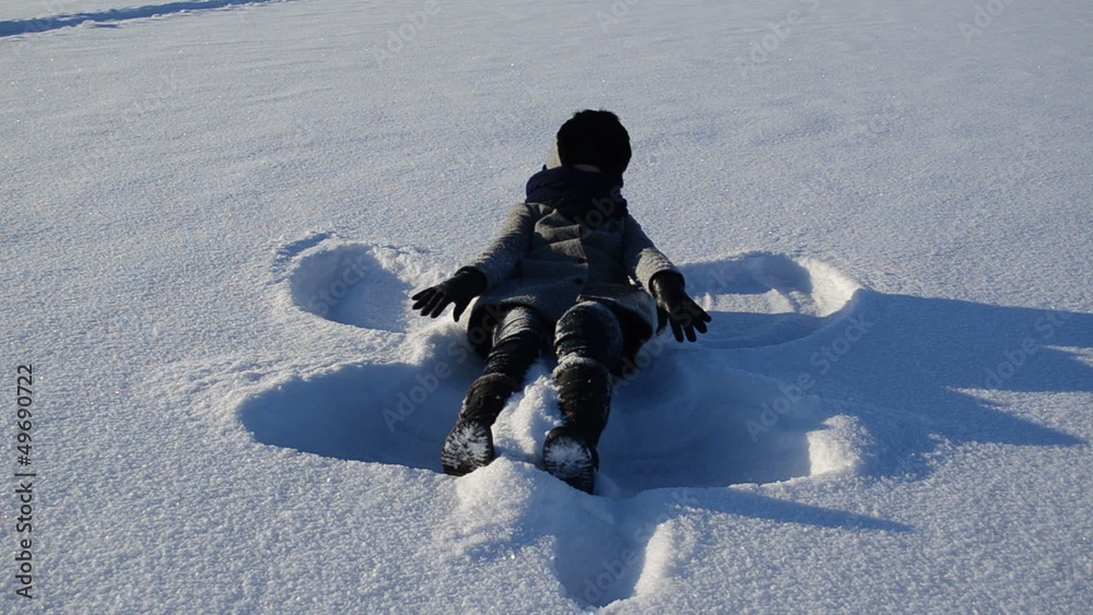 woman angle silhouette shape winter snow