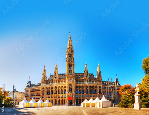 Photography Rathaus (City hall) in Vienna, Austria in the morning
