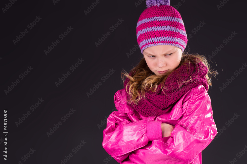 Junges Mädchen ist beleidigt Junges Mädchen ist beleidigt