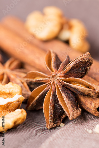 Star anise walnut with cinnamon