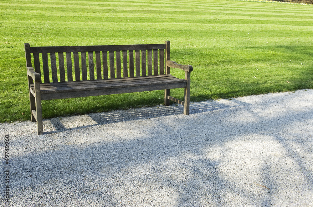 Empty bench in the park.