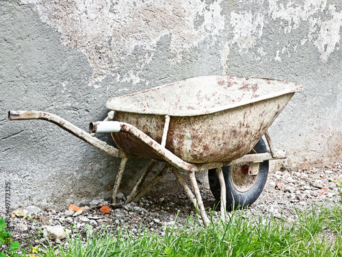 wheelbarrow photo