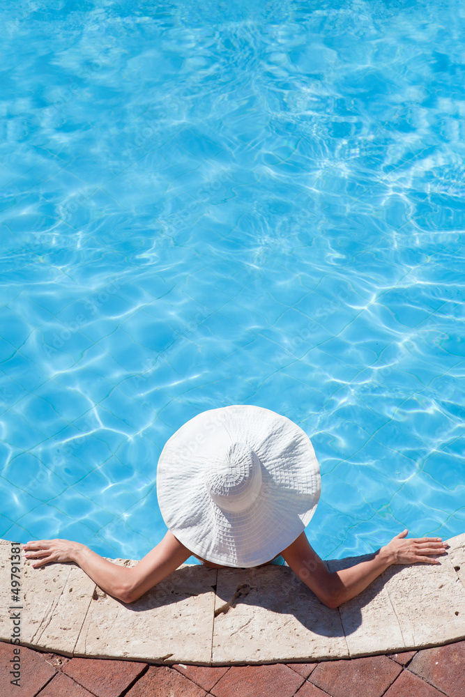 Relaxation on the water