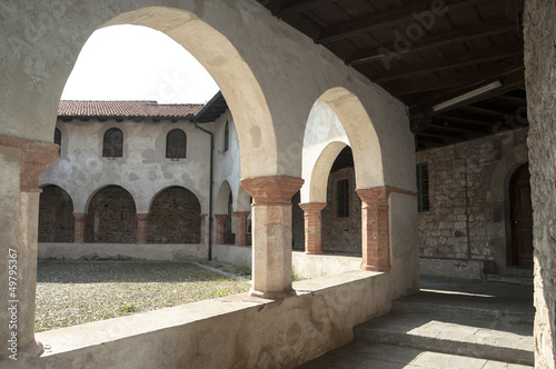ancient courtyard © Massimo De Candido