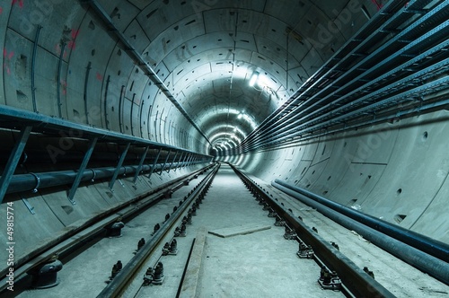 Underground facility with a big tunnel © Sved Oliver