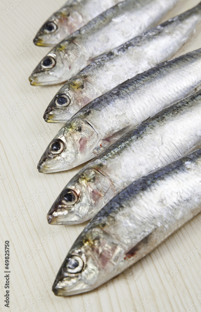 Heads raw sardines