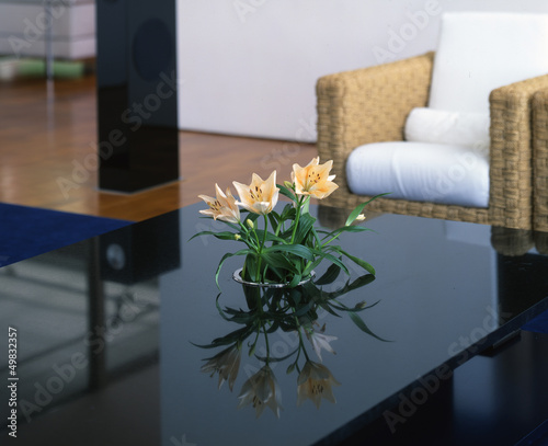 Fototapeta Naklejka Na Ścianę i Meble -  luxury beautiful flower on a black table