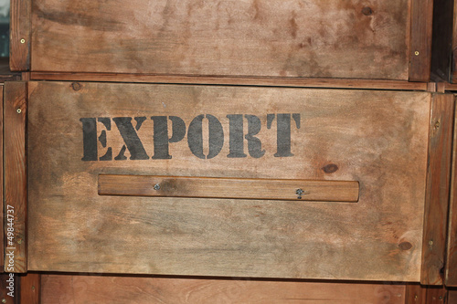 Obraz na płótnie Old fashioned antique wood crate goods shipping box w salonie
