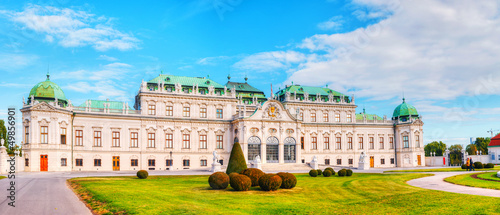 Obraz na płótnie Belvedere palace in Vienna, Austria w salonie
