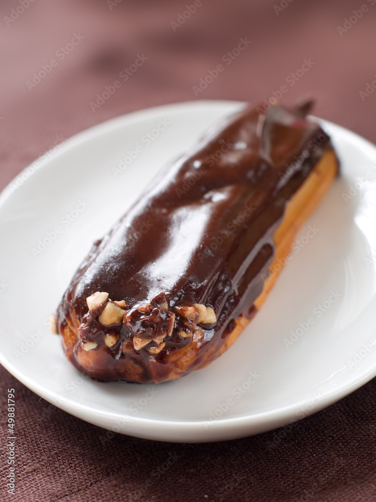 Chocolate cake (eclair)