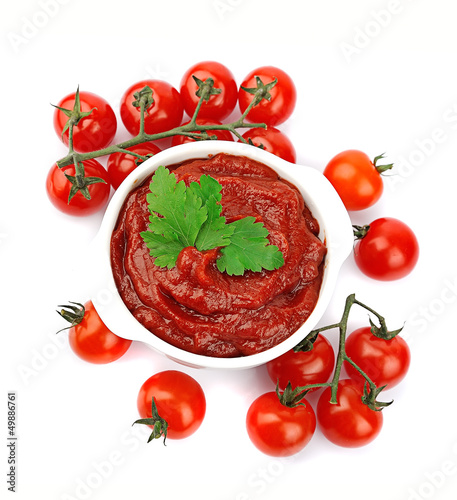 Tomatoes paste with greens