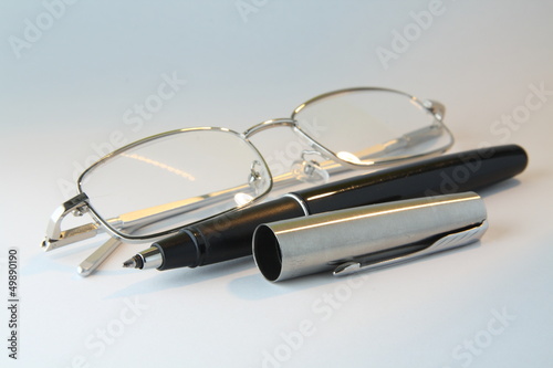 Stift mit Brille photo