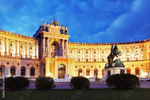 Canvas Print Vienna Hofburg Imperial Palace at night, - Austria