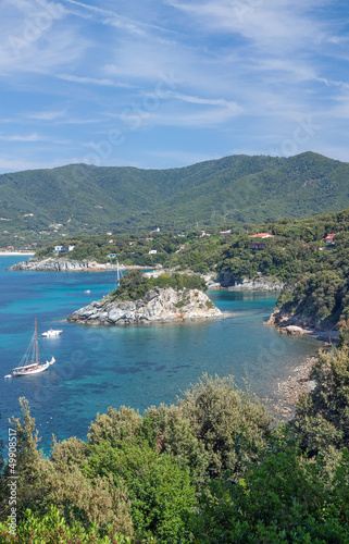 malerische Küste von Elba nahe Marina di Campo